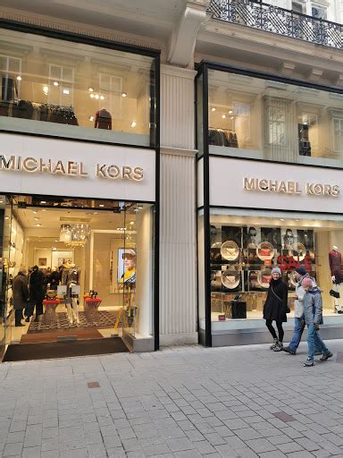 michael kors filialen in der nähe von ulm|Find the nearest Michael Kors location .